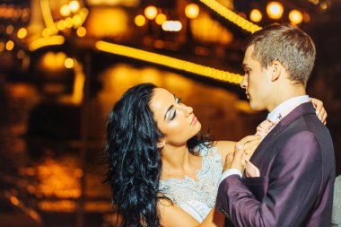 Genç düğün çift yeni evliler