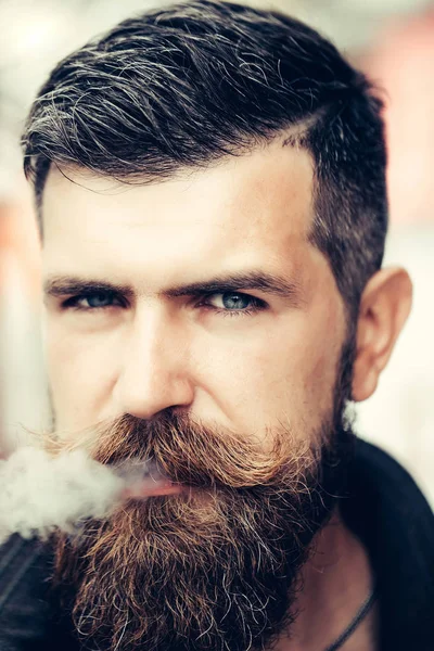 Barbudo con barba — Foto de Stock