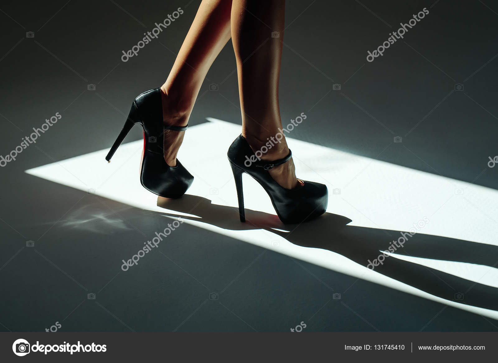 szexi fekete női lábak elegáns tini szex
