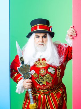 Komuta sizde beefeater kaşlarını