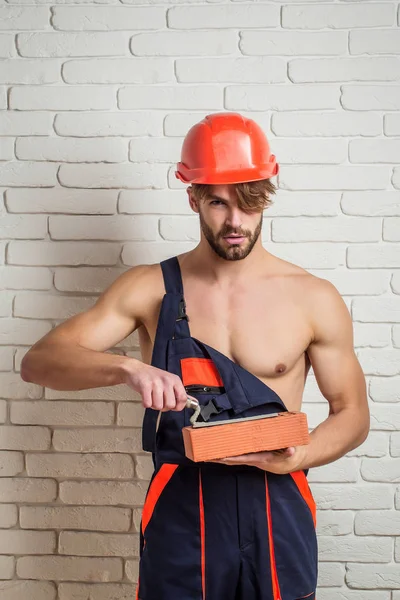 Sexy construtor homem muscular — Fotografia de Stock