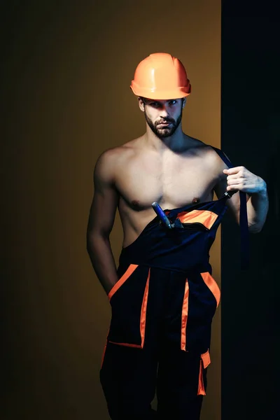Sexy musclé homme constructeur — Photo
