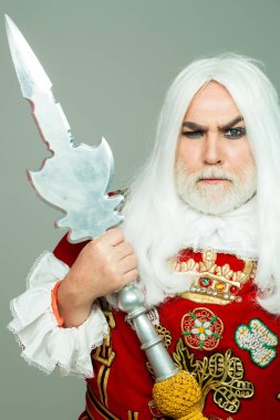 Komuta sizde beefeater kaşlarını