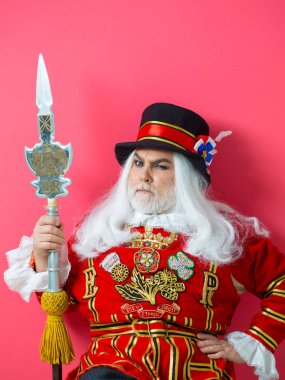 Komuta sizde beefeater kaşlarını