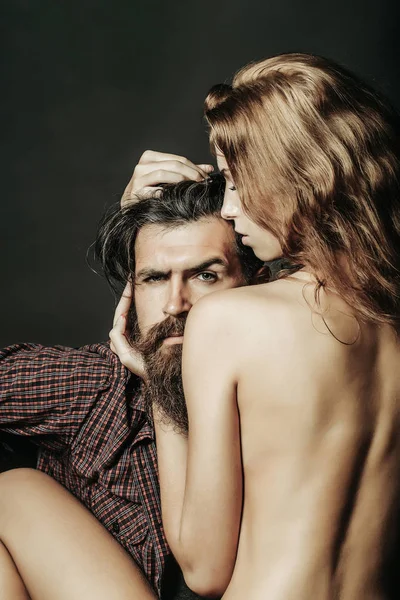 Erkek ve kadın seksi vücut ile — Stok fotoğraf