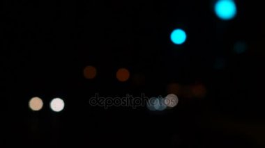 Gece şehir bokeh otomobil ve trafik lambası, gece şehir sokak ışıkları bokeh arka ışıklar ışıklar