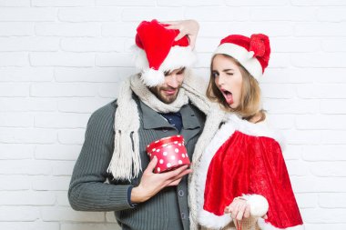 Genç mutlu Noel Çift