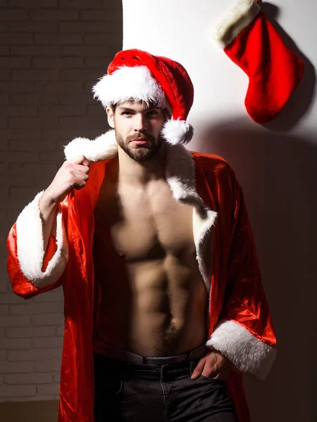 Bello sexy Babbo Natale uomo — Foto Stock
