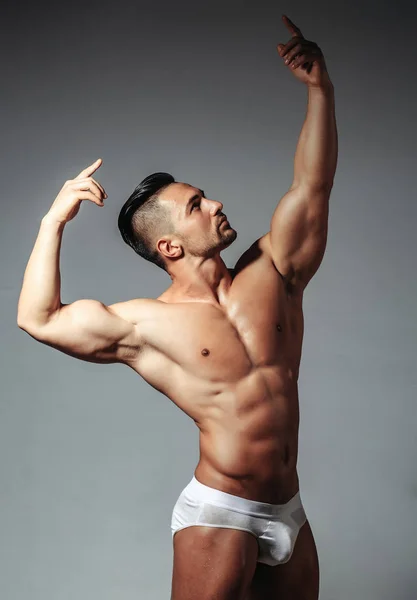 Homem bonito ou musculoso macho — Fotografia de Stock