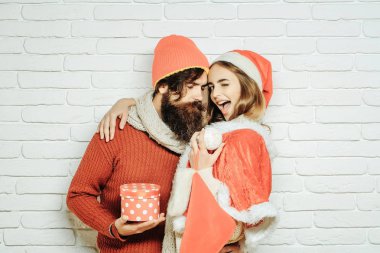 Genç mutlu Noel Çift