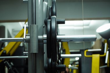 Dumbbell veya halter salonunda