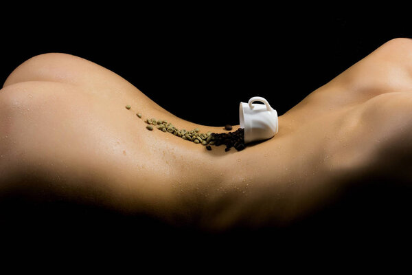 сексуальное женское тело и кофе
