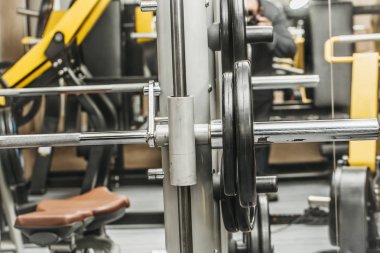 Dumbbell veya halter salonunda