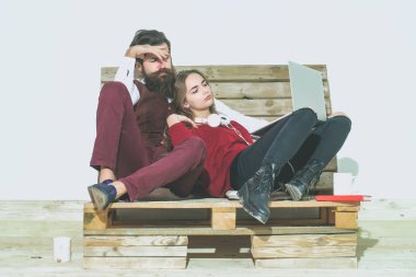 Genç çift birlikte vakit