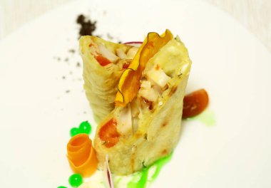 Lapa lapa balık pasta parçası