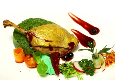 Kavrulmuş confit ördek bacak