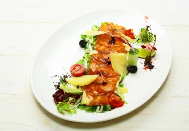 Lezzetli kırmızı balığı ya da somon