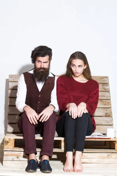 Genç çift ahşap Divan