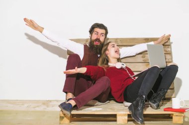 Genç çift birlikte vakit