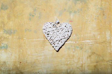 soyut Sevgililer günü kalp sarı dokulu duvar, kopya alanı