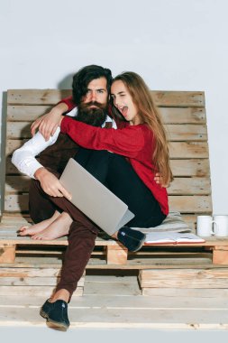 Genç çift birlikte vakit