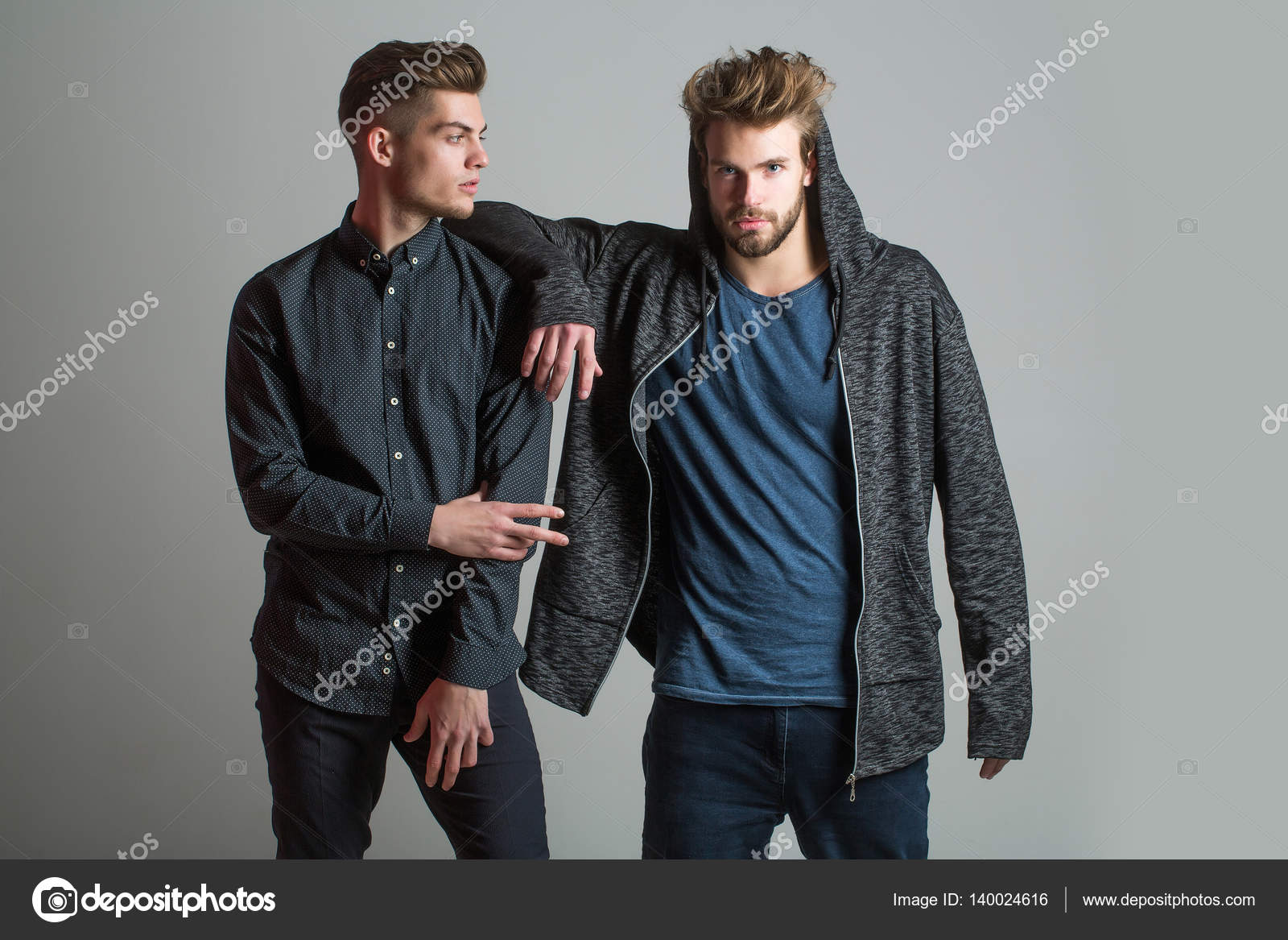 Homens Elegantes Sexy Bonitos Stock Photo C Tverdohlib Com 140024616