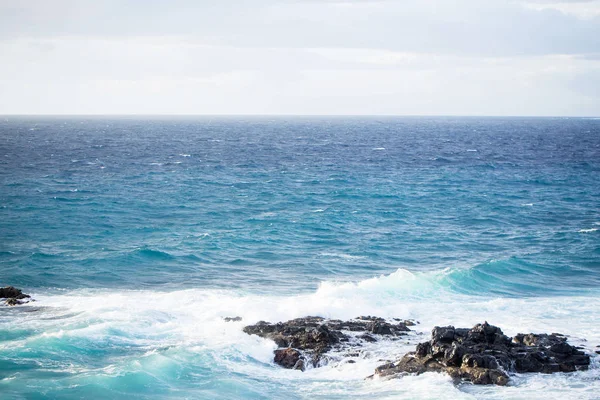 Vackra blå vågor — Stockfoto