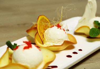 Dondurma gofret bardak