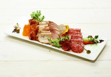 Soğuk kesim veya et tabağı