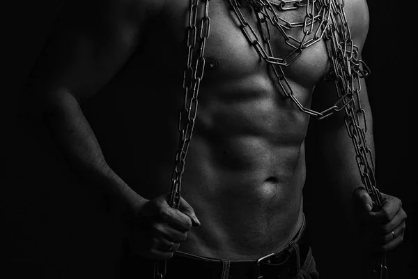 М'язова людина з мотузкою — стокове фото