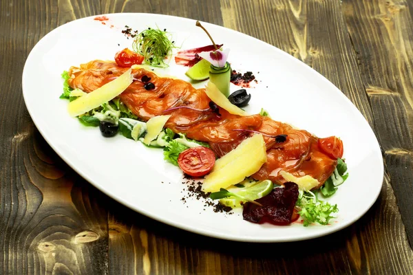 Lezzetli kırmızı balığı ya da somon