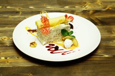 Gofret rulo ile lezzetli pasta