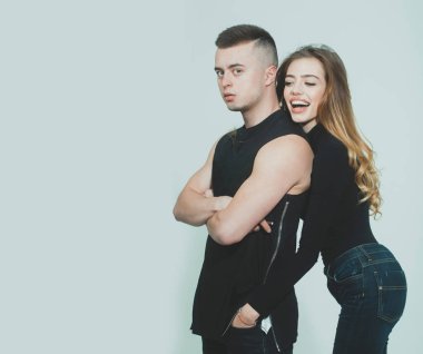 uzun saçlı, siyah adam çok seksi kadın