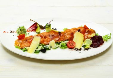 Lezzetli kırmızı balığı ya da somon