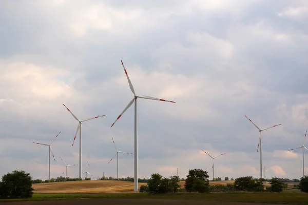 Parque de turbinas eólicas — Fotografia de Stock