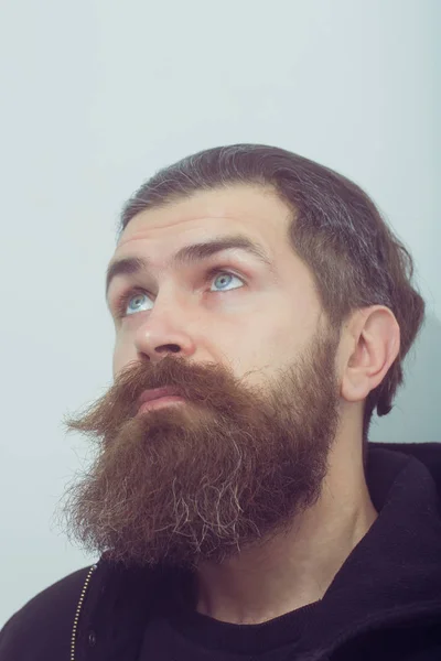 Bearded surprised brutal caucasian man look up — Stock Photo, Image