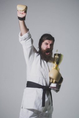 mutlu karate erkek kimono, boks eldivenleri, şampiyon Kupası sakallı