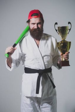 Sakallı karate erkek kimono, yeşil beyzbol sopası, şampiyon Kupası