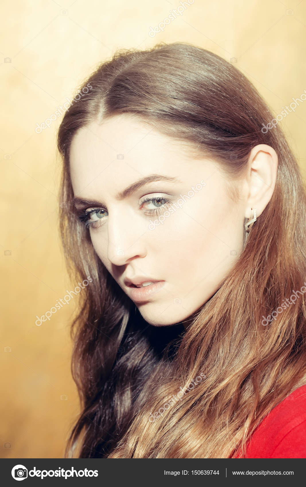 Girl With Grey Eyes Pretty Girl With Grey Eyes And Natural Makeup Stock Photo C Tverdohlib Com 150639744