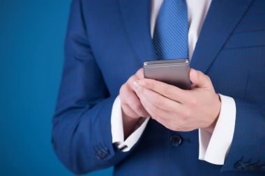 office işadamı ya da işadamı ile hareket eden telefon