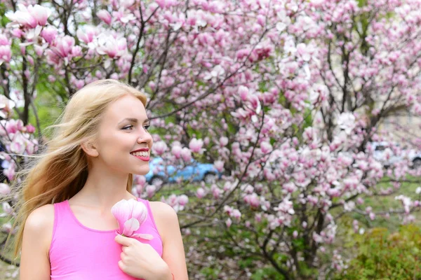 Schoonheid en mode, Wellness en natuur, voorjaar en bloesem, vrouw — Stockfoto