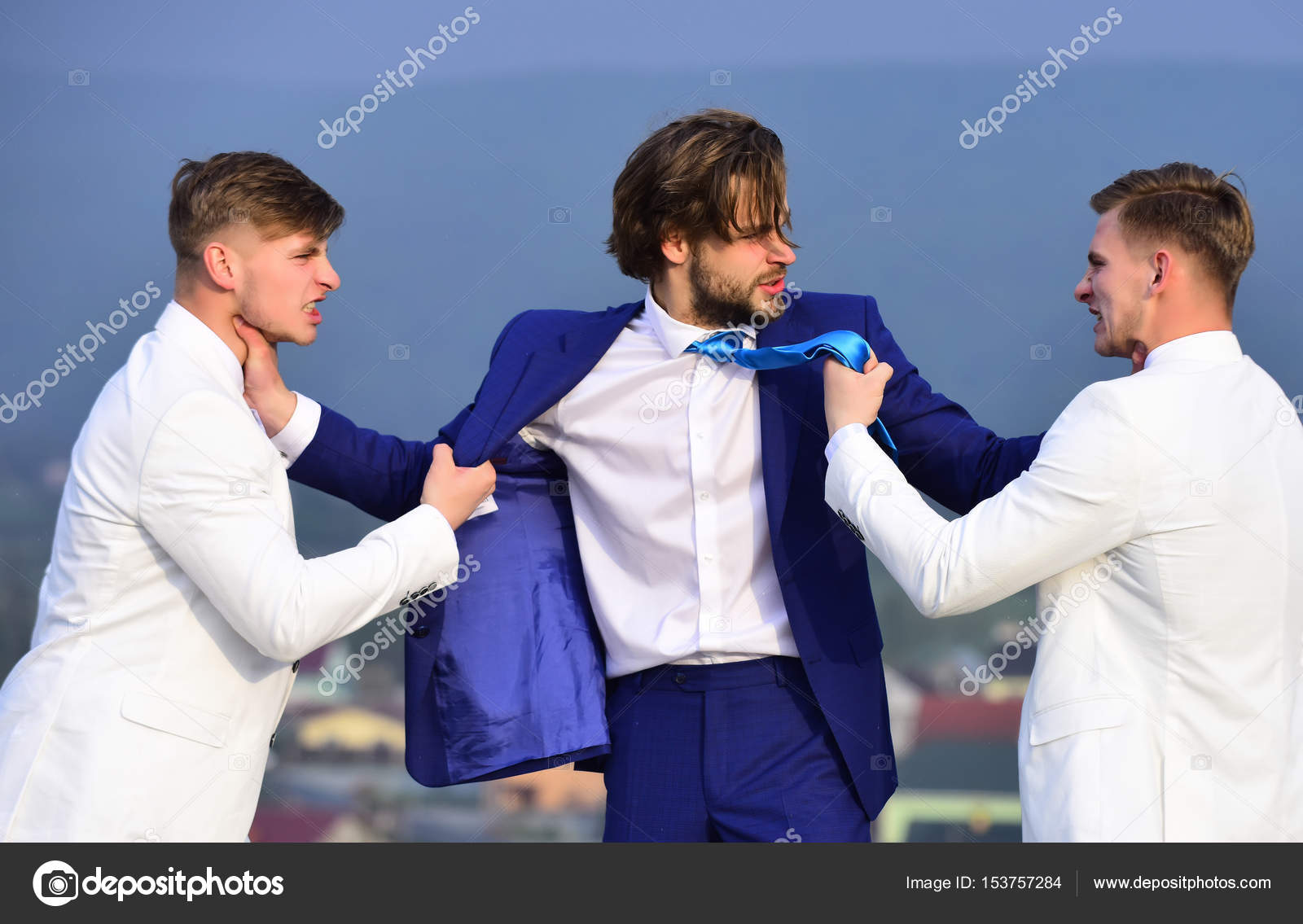Boss and employee, conflict, interest conflict, pressure and raidership, Stock Photo by ©Tverdohlib.com 153757284