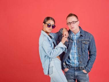 Çift denim kadın ve erkek gözlük