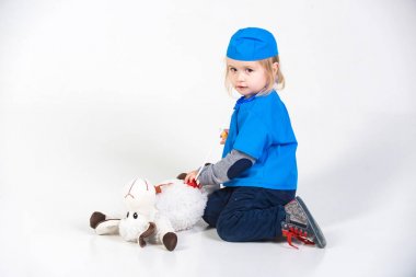 oyuncak hayvan ile tek tip oyun veteriner Doktor çocukta