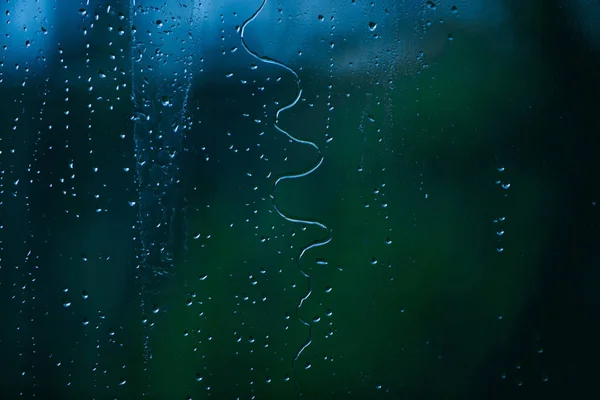 Vidrio húmedo de ventana con gotas de agua —  Fotos de Stock