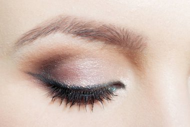 Göz makyaj kadın yüzü ile kapalı