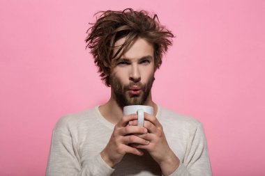 çay ya da kahve Kupası'nda adam darbe yönü