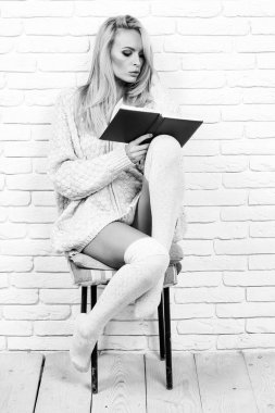 kadının okuma kitabı