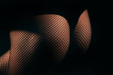 Siyah külot ve File külotlu çorap tayt arka alt