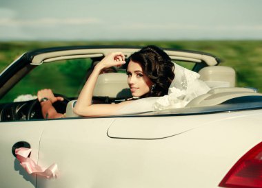 Gelin peçe Sit beyaz araba Cabriolet, düğün